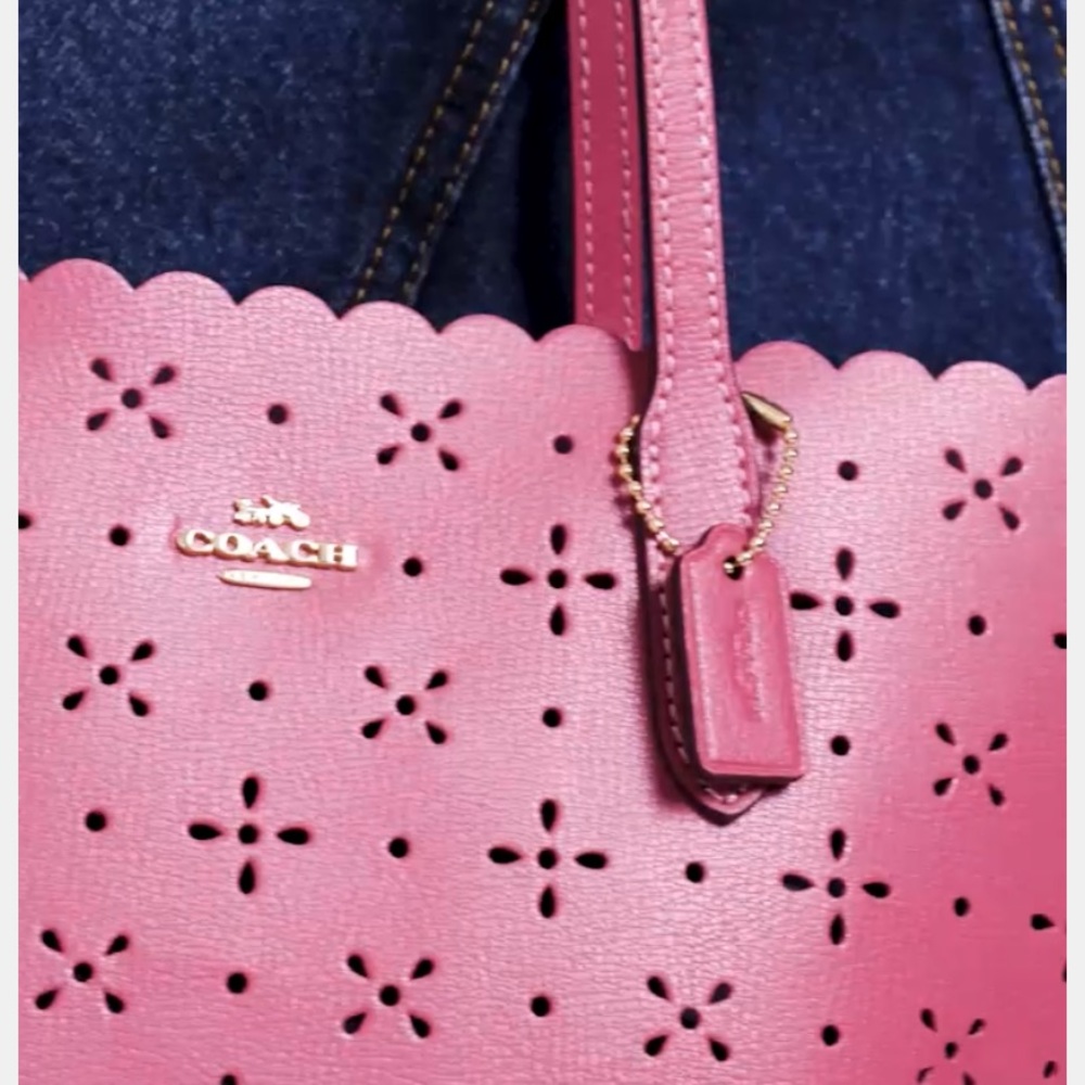 Floral Cutout COACH TOTE - Picture 7 of 7